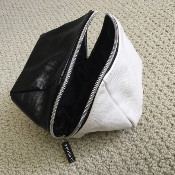 $1 Sephora makeup bag with zipper - Picture 3 of 3